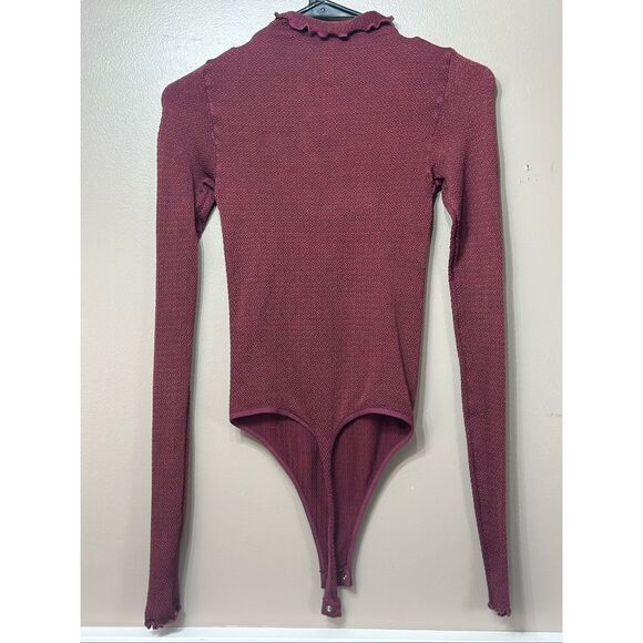 NWOT INTIMATELY FREE PEOPLE Make It A Mock Neck Seamless Long Sleeve Bodysuit XS - Picture 10 of 10